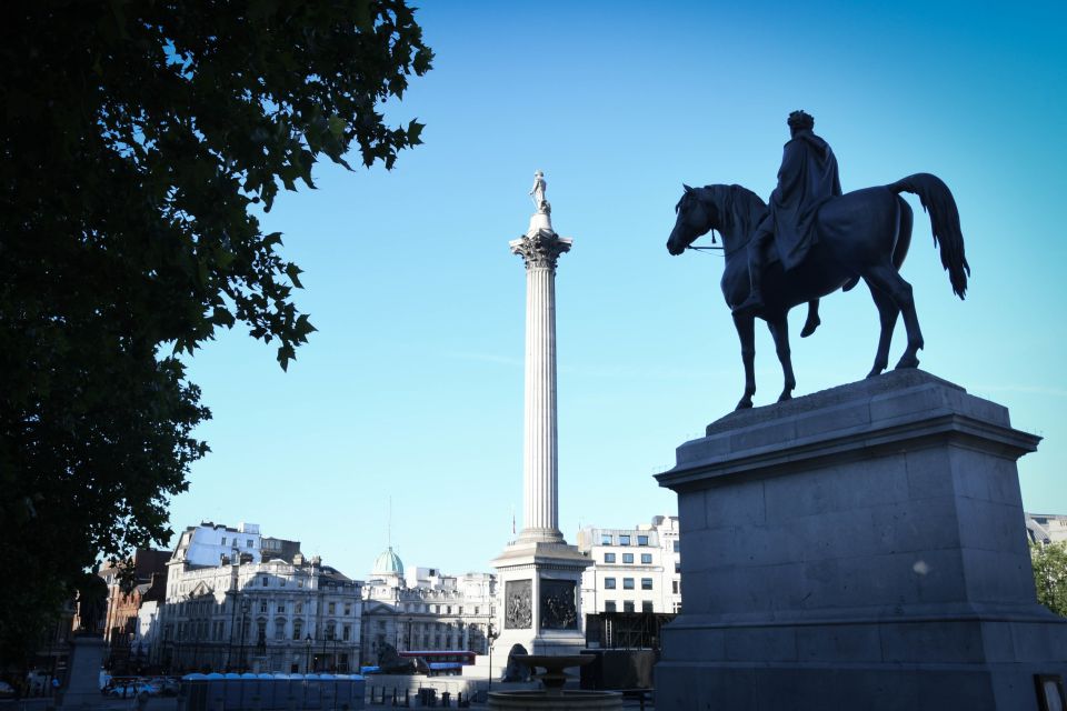 London: Westminster Walking Tour & The Tower of London Entry